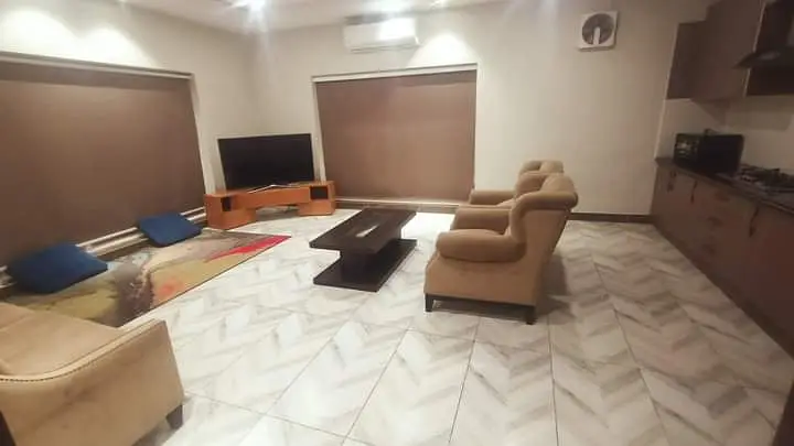 3 Marla Fully Furnished Apartment For Rent In Northern by pass Chowk Multan-pic_1